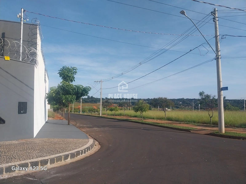 Casa no Portal do Vale - Uberlândia - MG: 5ª foto da galeria de imagens do imóvel