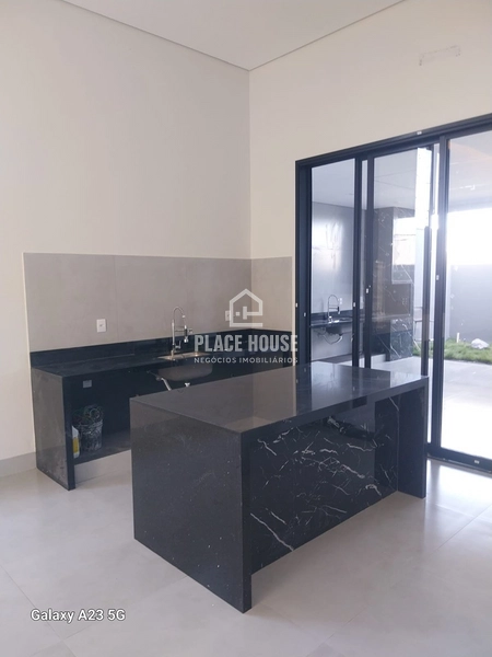 Casa no Portal do Vale - Uberlândia - MG: 7ª foto da galeria de imagens do imóvel