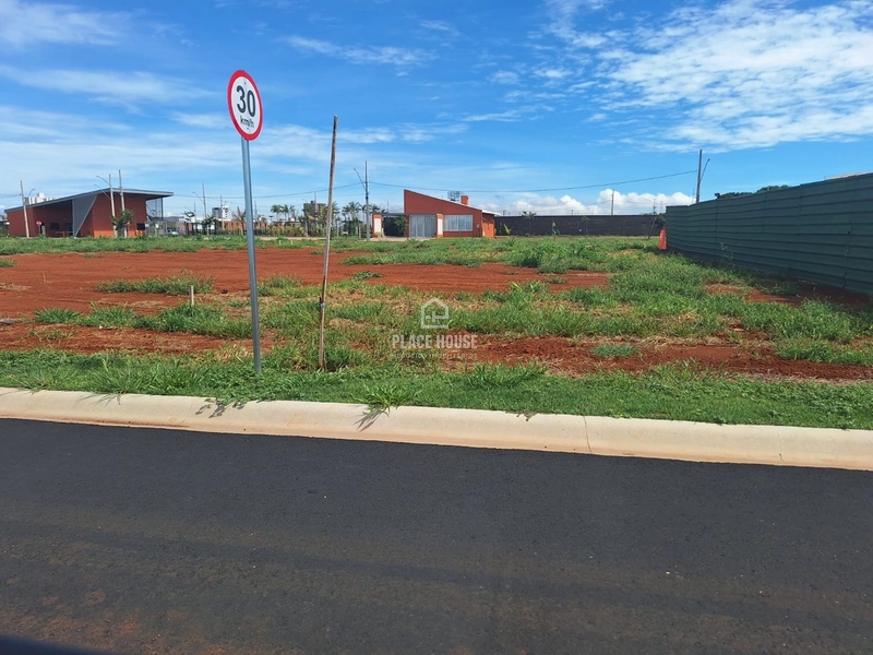 Terreno a.c. 275,5 m² - Novo Mundo - Uberlândia/MG: 1ª foto da galeria de imagens do imóvel