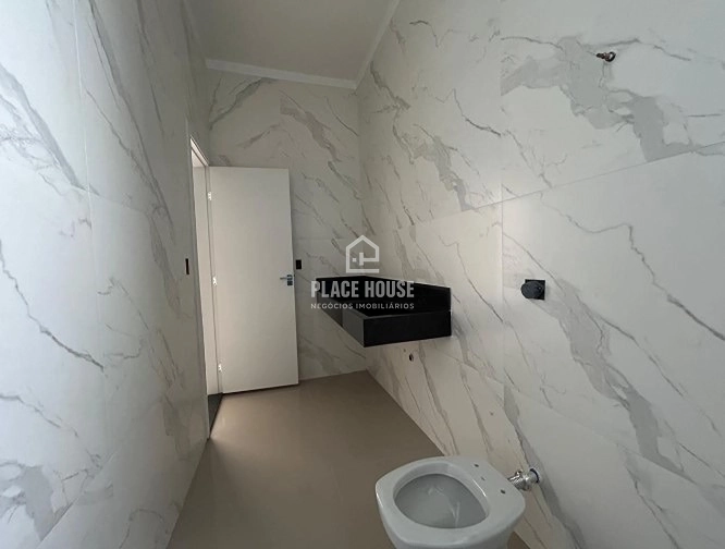  VENDO CASA DE 3 QUARTOS SENDO 1 SUÍTE E CLOSET - UBERLÂNDIA: 17ª foto da galeria de imagens do imóvel