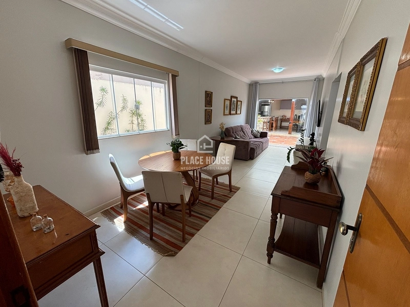 Linda Casa com 3 Quartos e Área Gourmet no Jardim Holanda: 15ª foto da galeria de imagens do imóvel