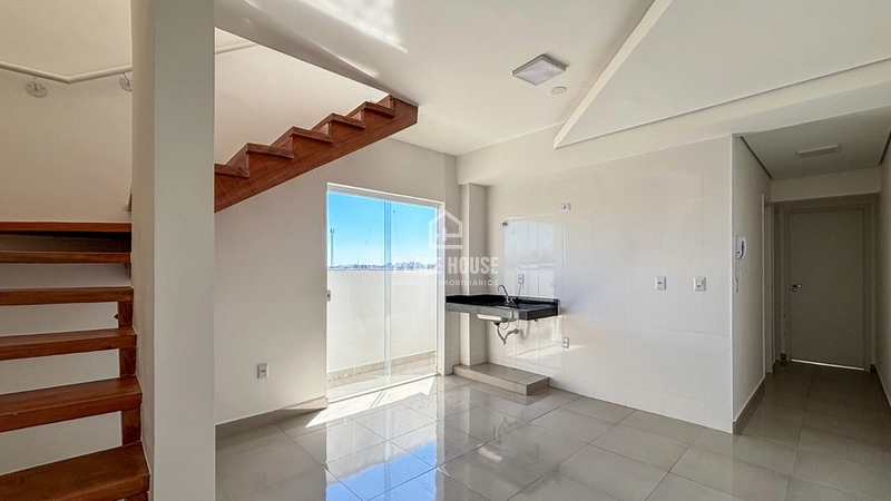 Apartamento duplex Residencial Braz Cruvinel  no bairro Tubalina- Uberlândia - MG: 5ª foto da galeria de imagens do imóvel