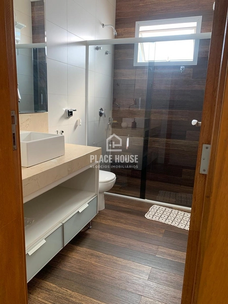 Casa sobrado com 3 quartos - Condomínio Paradiso Ecologico - Uberlândia-MG: 8ª foto da galeria de imagens do imóvel
