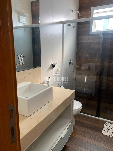Casa sobrado com 3 quartos - Condomínio Paradiso Ecologico - Uberlândia-MG: 10ª foto da galeria de imagens do imóvel