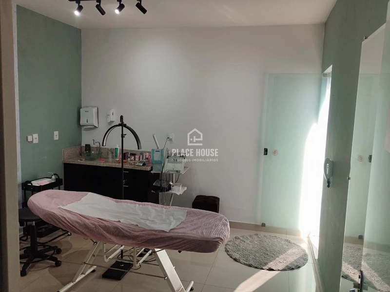 Oportunidade Única no Jardim Holanda: Casa de Esquina + Ponto Comercial!: 14ª foto da galeria de imagens do imóvel