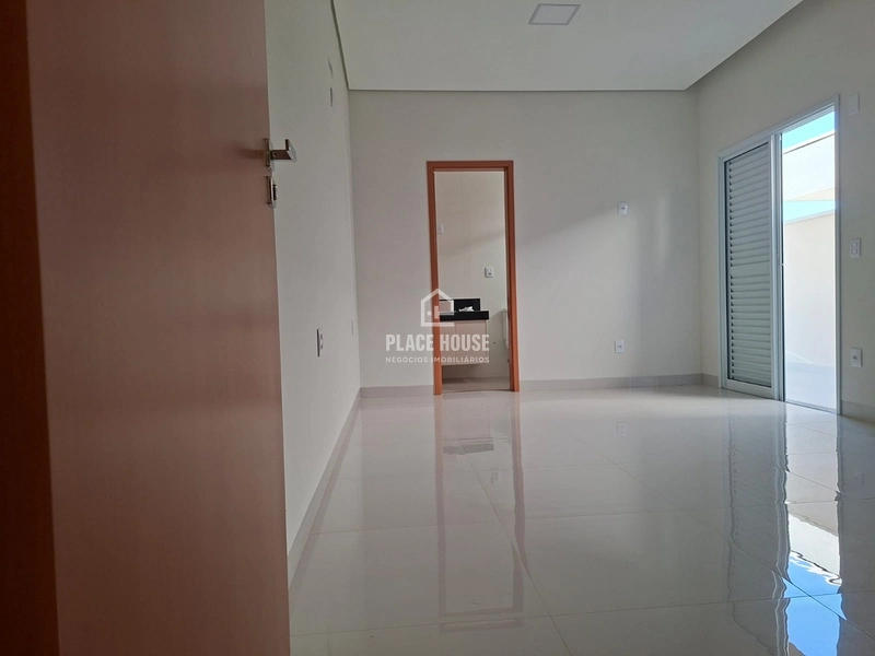 Casa sobrado com 3 quartos - B. Morada da Colina - Uberlândia-MG: 6ª foto da galeria de imagens do imóvel