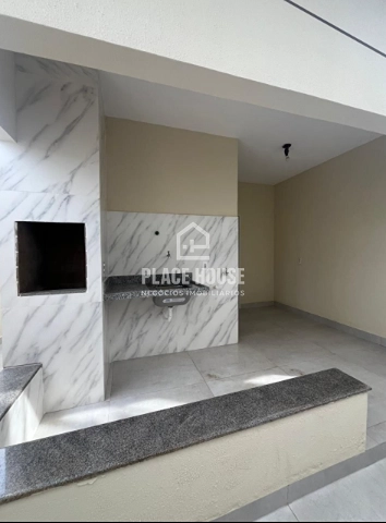 Casa à Venda com 03 quartos, 01 suite – Santa Mônica/Segismundo Pereira - Uberlândia - MG: 3ª foto da galeria de imagens do imóvel