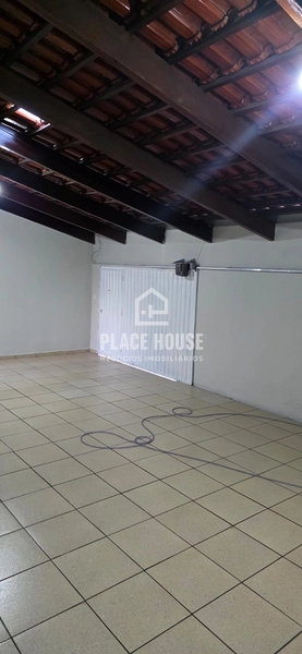 Oportunidade no Jardim Europa! Casa com 3 Quartos próxima ao Colégio Militar.: 5ª foto da galeria de imagens do imóvel