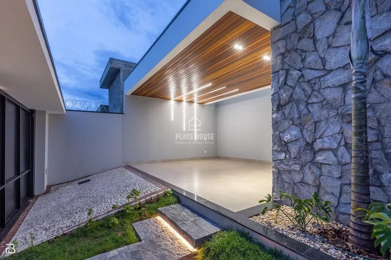 Casa com 3 dormitórios à venda, 210 m² por R$ 1.480.000 - Grand Ville - Uberlând: 1ª foto da galeria de imagens do imóvel