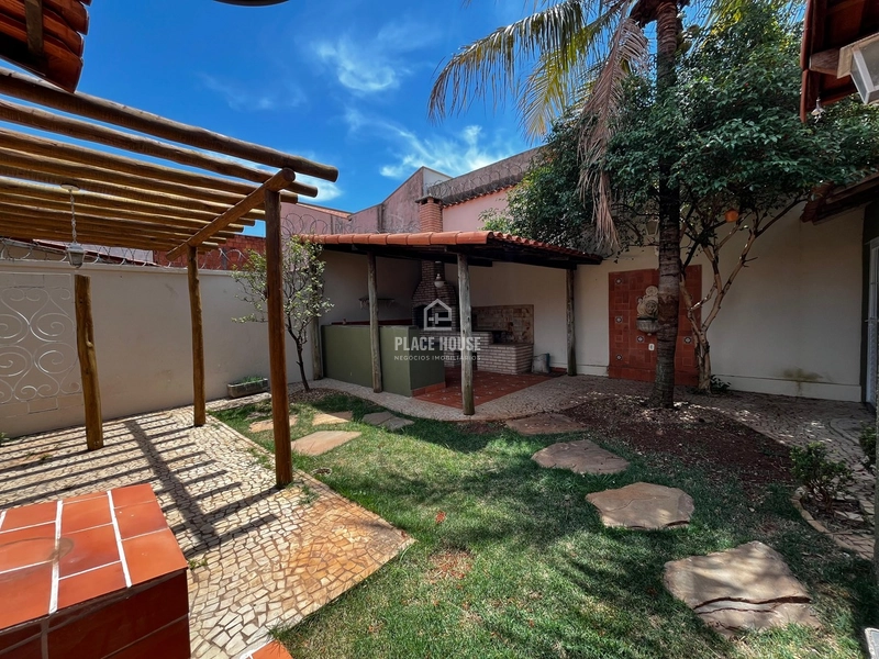 Casa com 3 dormitórios no bairro Cidade Jardim.: 2ª foto da galeria de imagens do imóvel