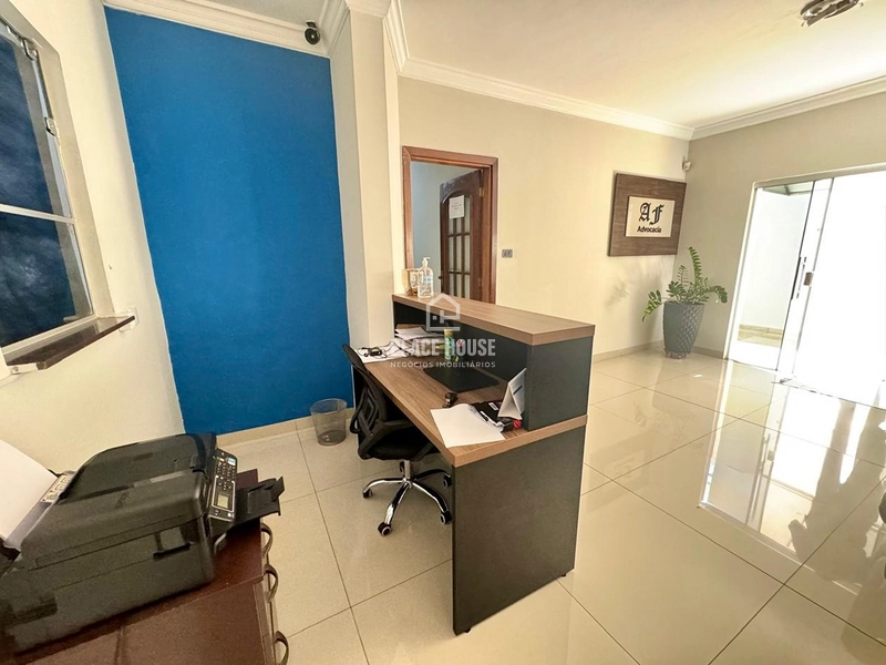 CASA A VENDA NO VIGILATO PEREIRA – EM FRENTE AO CLUBE CAJUBÁ!: 9ª foto da galeria de imagens do imóvel
