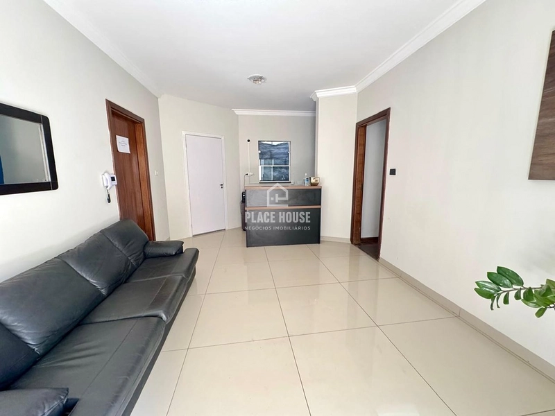 CASA A VENDA NO VIGILATO PEREIRA – EM FRENTE AO CLUBE CAJUBÁ!: 5ª foto da galeria de imagens do imóvel