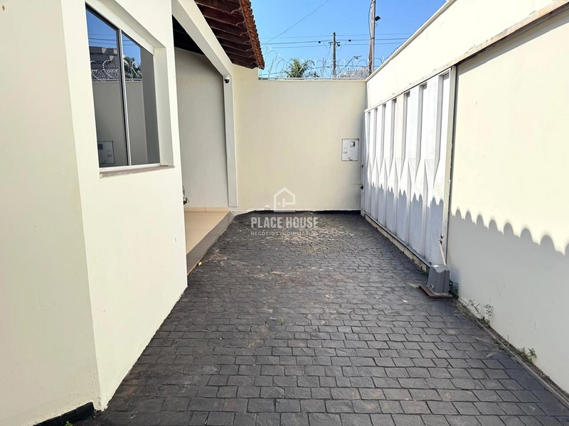 CASA A VENDA NO VIGILATO PEREIRA – EM FRENTE AO CLUBE CAJUBÁ!: 4ª foto da galeria de imagens do imóvel