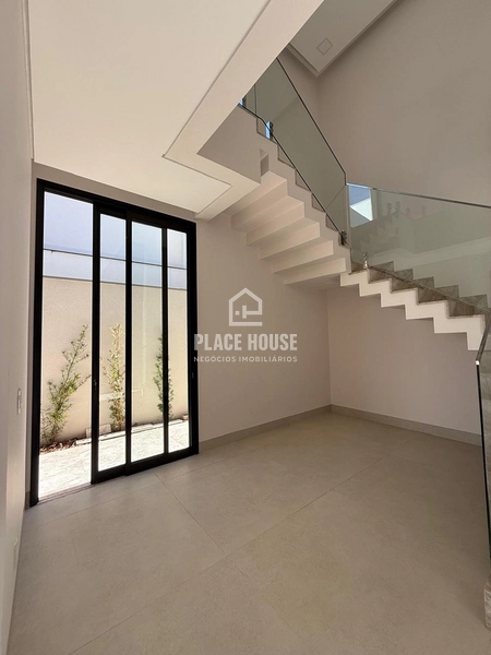 Casa sobrado com 3 suites em condomínio - Zona sul  - Uberlândia-MG: 2ª foto da galeria de imagens do imóvel