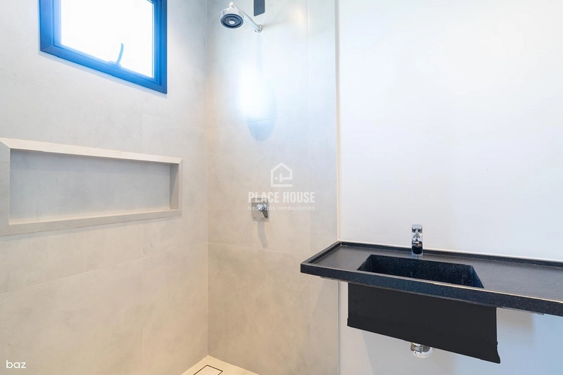 Casa à Venda no Alphaville 1: Alto Padrão e Modernidade : 33ª foto da galeria de imagens do imóvel