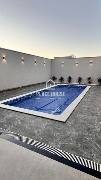 Casa à Venda no Bairro Novo Mundo - Uberlândia - MG: 3ª foto da galeria de imagens do imóvel