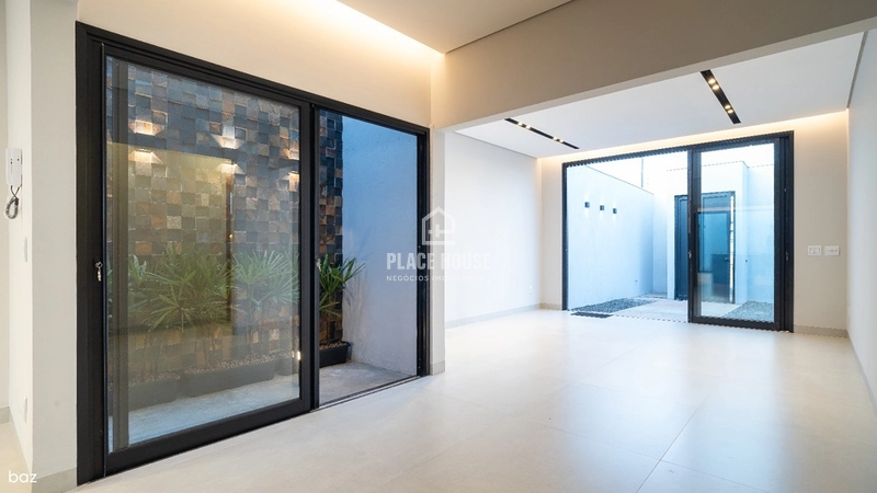 BELÍSSIMA CASA A VENDA NO BAIRRO JARDIM EUROPA: 2ª foto da galeria de imagens do imóvel