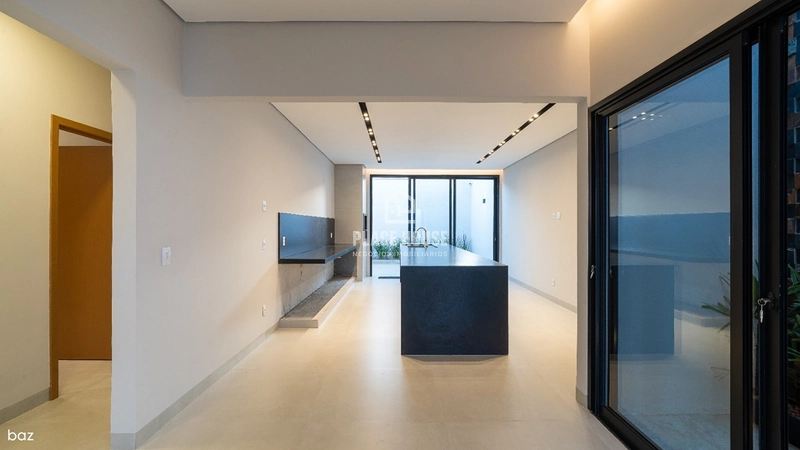 BELÍSSIMA CASA A VENDA NO BAIRRO JARDIM EUROPA: 4ª foto da galeria de imagens do imóvel