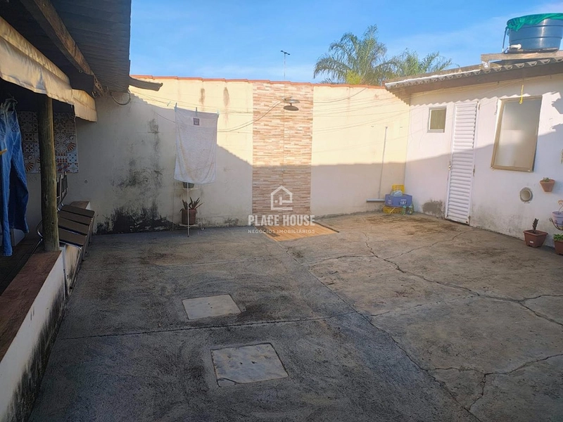 Casa à venda no bairro Shopping Park em Uberlândia: 8ª foto da galeria de imagens do imóvel