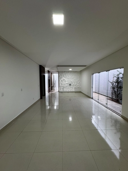 Casa 3 quartos sendo 2 suítes, Piscina Aquecida a.c 200 m²  Novo Mundo: 3ª foto da galeria de imagens do imóvel