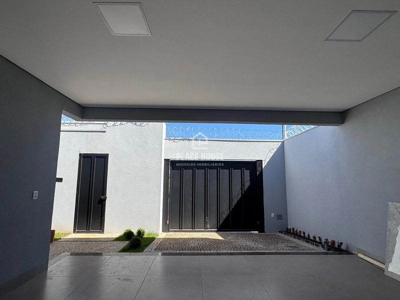 Casa a venda com 3 quartos 01 suite no Verde Umuarama - Uberlândia - MG: 2ª foto da galeria de imagens do imóvel