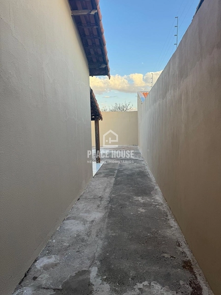 Casa Espaçosa com 160m² de Construção no Jardim Europa – Excelente Quintal: 4ª foto da galeria de imagens do imóvel
