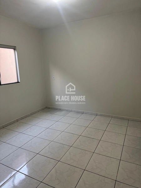 Casa Espaçosa com 160m² de Construção no Jardim Europa – Excelente Quintal: 8ª foto da galeria de imagens do imóvel