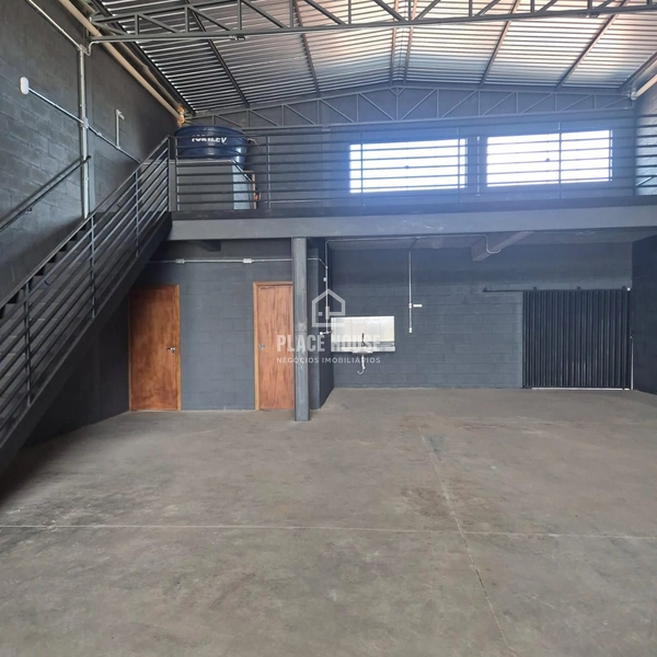 Galpão para Locação – Lago Azul / Monte Hebron – Uberlândia/MG : 1ª foto da galeria de imagens do imóvel