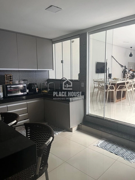 Casa de 2 quartos (1 suíte com hidro) e Área Gourmet no Nova Uberlândia - 4 Vagas: 1ª foto da galeria de imagens do imóvel