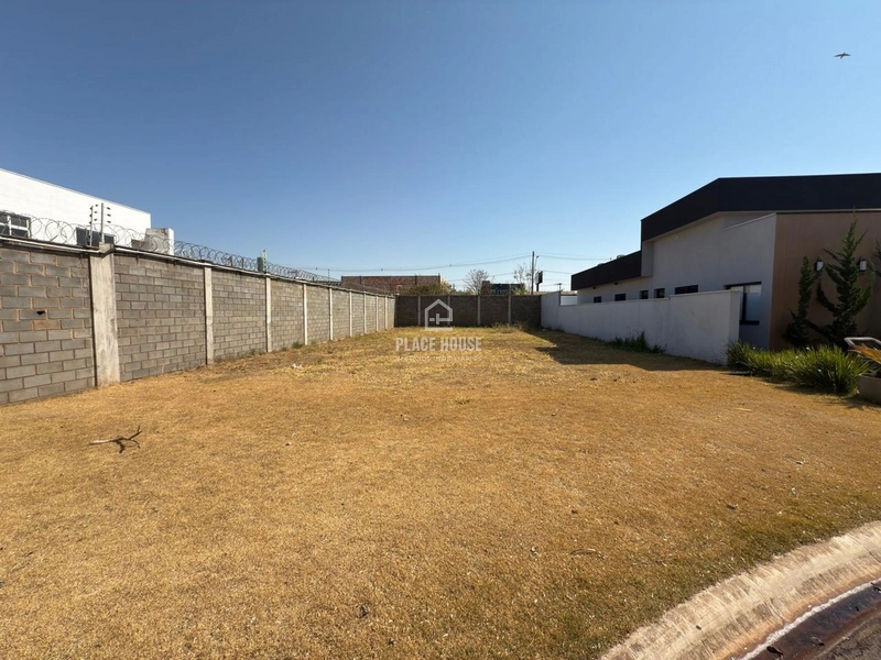 Terreno no Condomínio Reserva dos Ipês - Uberlândia - MG: 3ª foto da galeria de imagens do imóvel