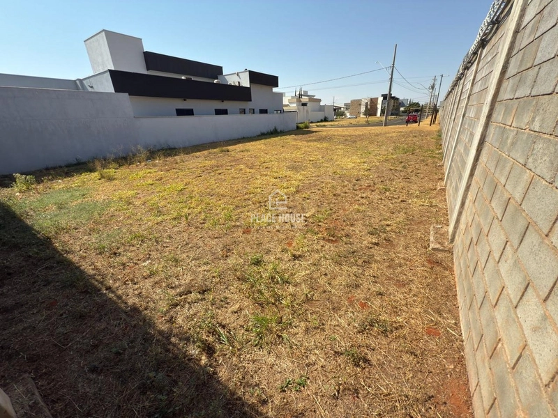 Terreno no Condomínio Reserva dos Ipês - Uberlândia - MG: 2ª foto da galeria de imagens do imóvel