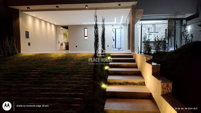 Casa de Alto Padrão à Venda no Condomínio Jardins Barcelona – Uberlândia/MG: 18ª foto da galeria de imagens do imóvel