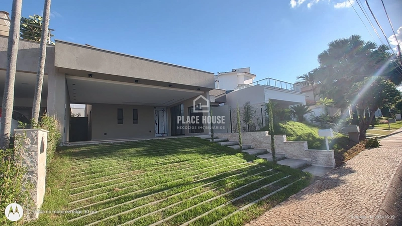 Casa de Alto Padrão à Venda no Condomínio Jardins Barcelona – Uberlândia/MG: 4ª foto da galeria de imagens do imóvel