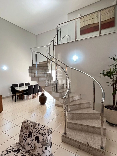 Casa sobrado com 4 quartos - B. Karaiba - Uberlândia-MG: 2ª foto da galeria de imagens do imóvel