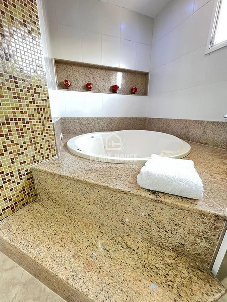 Casa sobrado com 4 quartos - B. Karaiba - Uberlândia-MG: 42ª foto da galeria de imagens do imóvel