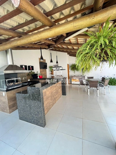 Casa sobrado com 4 quartos - B. Karaiba - Uberlândia-MG: 5ª foto da galeria de imagens do imóvel