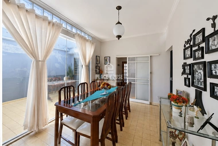 Casa a venda no Bairro Aparecida: 2ª foto da galeria de imagens do imóvel