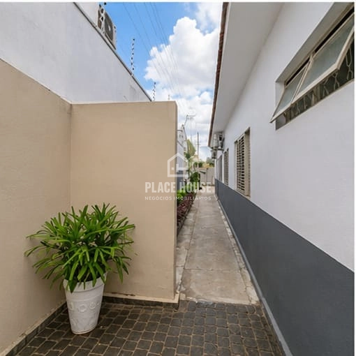 Casa a venda no Bairro Aparecida: 3ª foto da galeria de imagens do imóvel