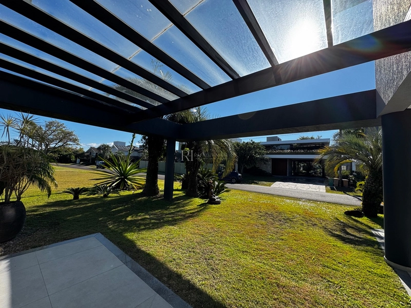 Casa no Condomínio BOSQUES DE ATLÂNTIDA, Xangri-Lá: 4ª foto da galeria de imagens do imóvel