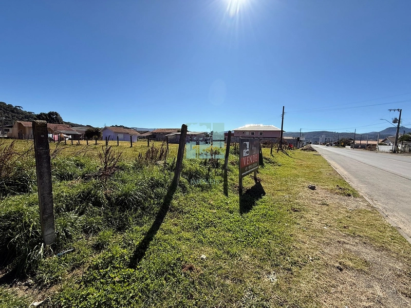 Lote com 480m²: 3ª foto da galeria de imagens do imóvel