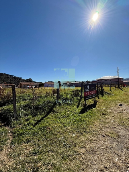 Lote com 480m²: 9ª foto da galeria de imagens do imóvel