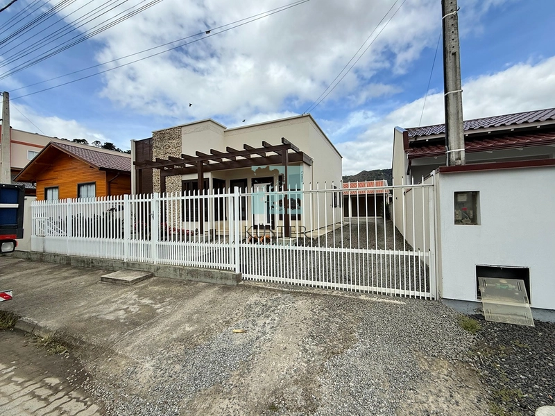 Casa no Centro de Urubici: 1ª foto da galeria de imagens do imóvel