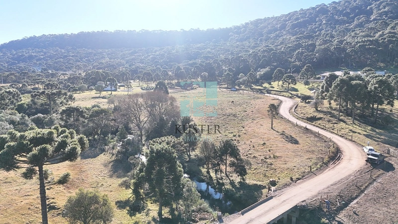 Terreno com Rio: 1ª foto da galeria de imagens do imóvel