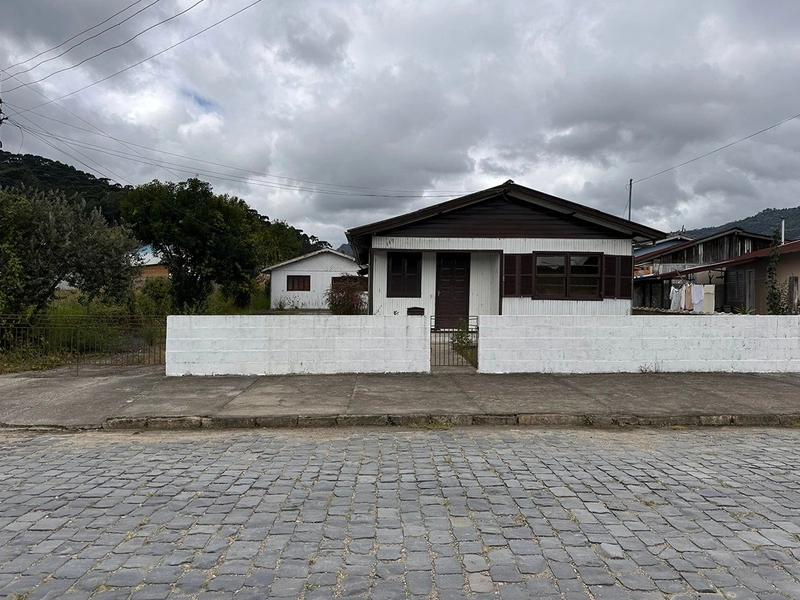 Casa no Centro de Urubici: 1ª foto da galeria de imagens do imóvel