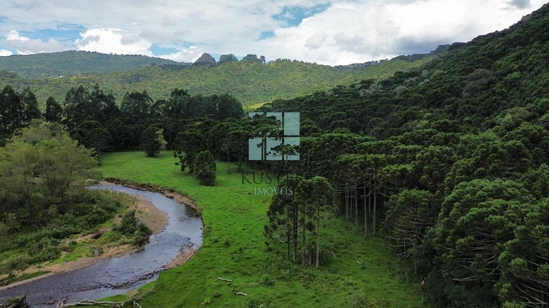 Terreno com rio: 1ª foto da galeria de imagens do imóvel