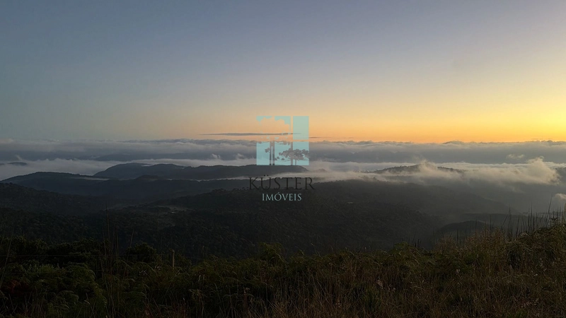 Terreno com mar de nuvens: 4ª foto da galeria de imagens do imóvel