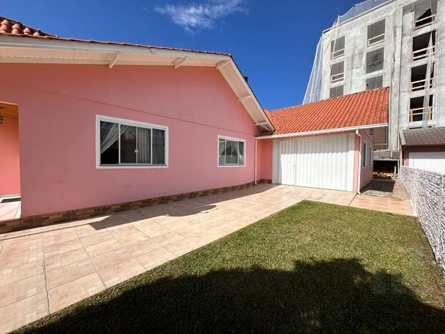 Casa com Ótima Localização: 4ª foto da galeria de imagens do imóvel