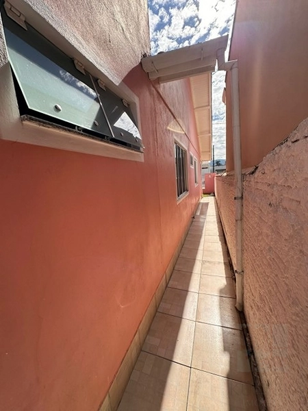 Casa com Ótima Localização: 9ª foto da galeria de imagens do imóvel