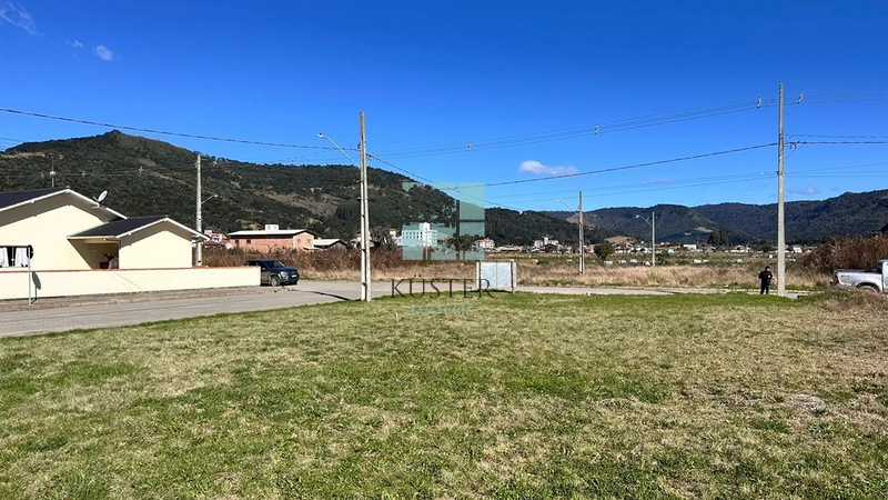 Lote com ótima localização: 8ª foto da galeria de imagens do imóvel