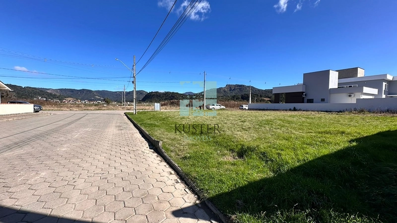 Lote com ótima localização: 5ª foto da galeria de imagens do imóvel